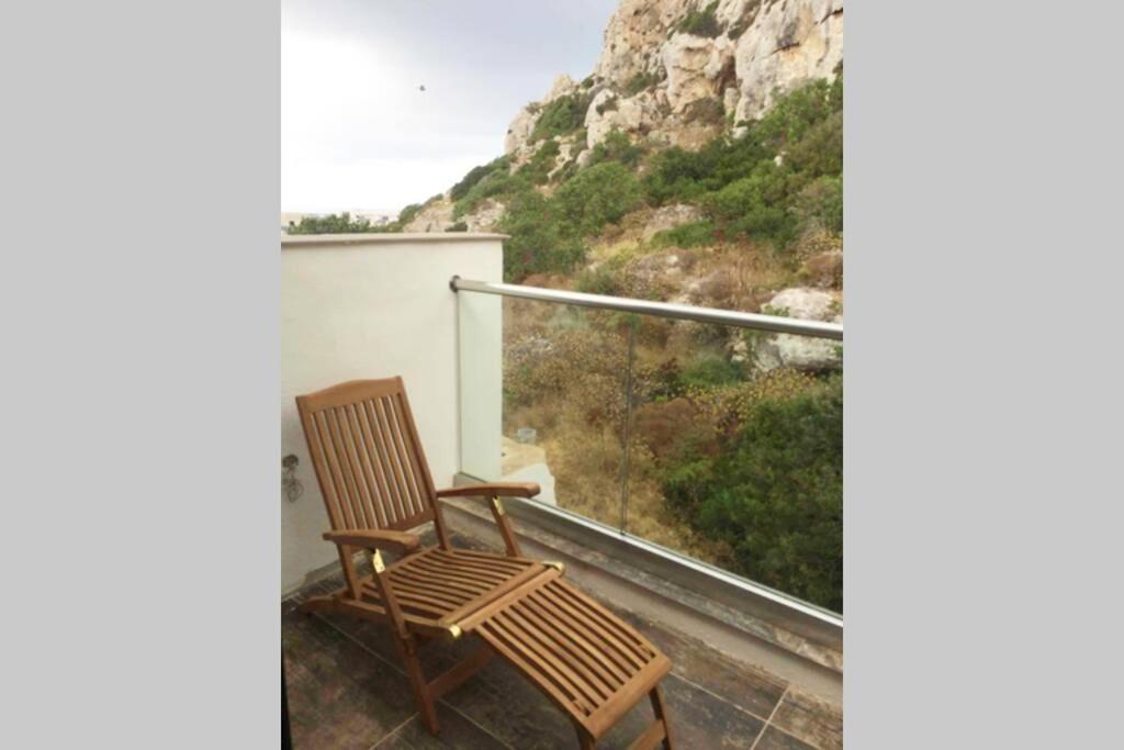 Апартаменты Mellieha Luxury Penthouse With Sea & Country Views Экстерьер фото